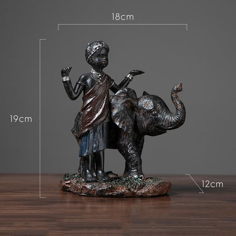Taille statue éléphant avec enfant